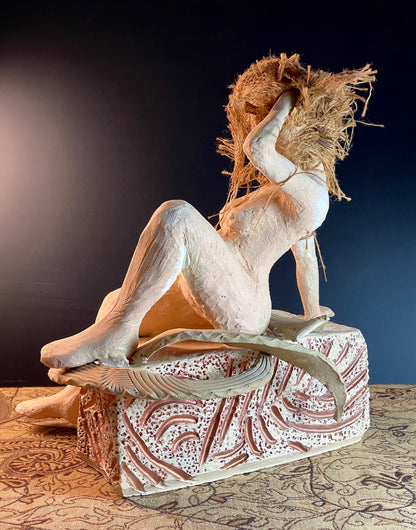Side sculpture view